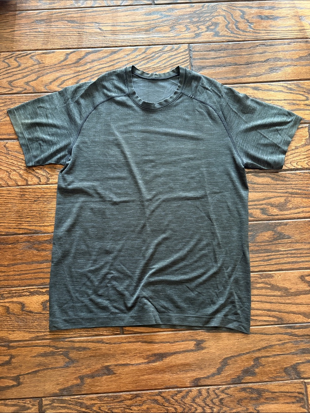 Lululemon Men's Crew Neck Short Sleeve Shirt - Dark Gray